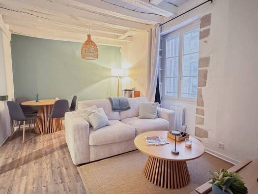 Appartement à vendre 190 000 € 2 pièces 1 chambre 42 m² Étage 1/4 Bayonne 64100