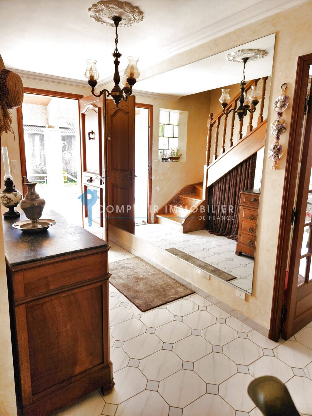 Maison à vendre, 146m², SAINT JULIEN LES ROSIERS