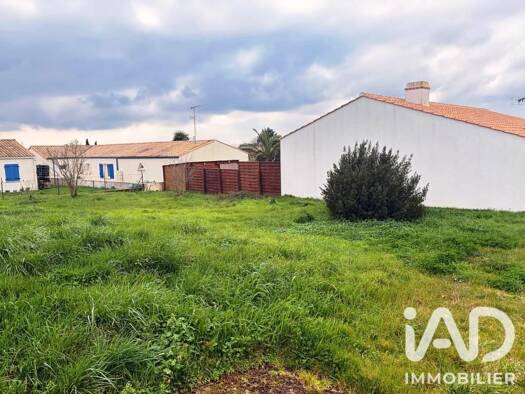 Terrain constructible à vendre 82 000 € 461 m² de terrain Vairé 85150