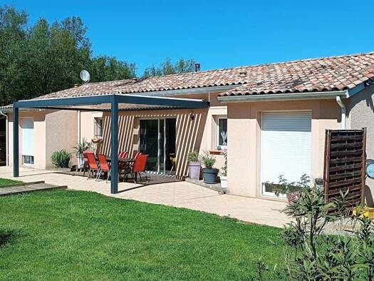Maison à vendre 275 000 € 5 pièces 4 chambres 110 m² 2 000 m² de terrain Saint-Martial - Le Fau Montauban 82000