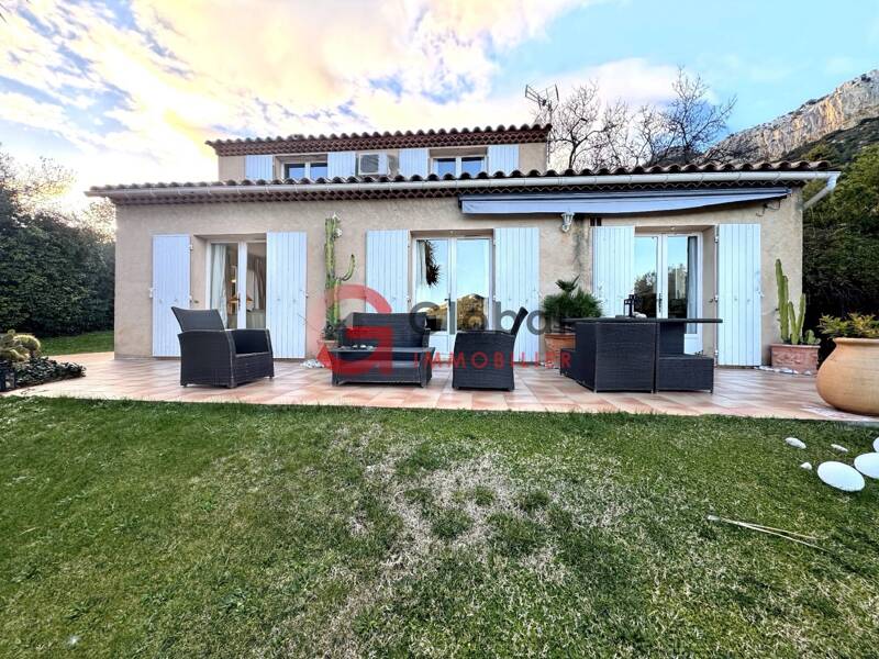 Maison à vendre, 126m², LE REVEST LES EAUX