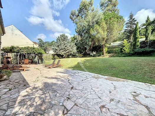 Maison à vendre 989 000 € 8 pièces 5 chambres 273 m² 1 771 m² de terrain Haut Guichet-Centre Ouest Orsay 91400