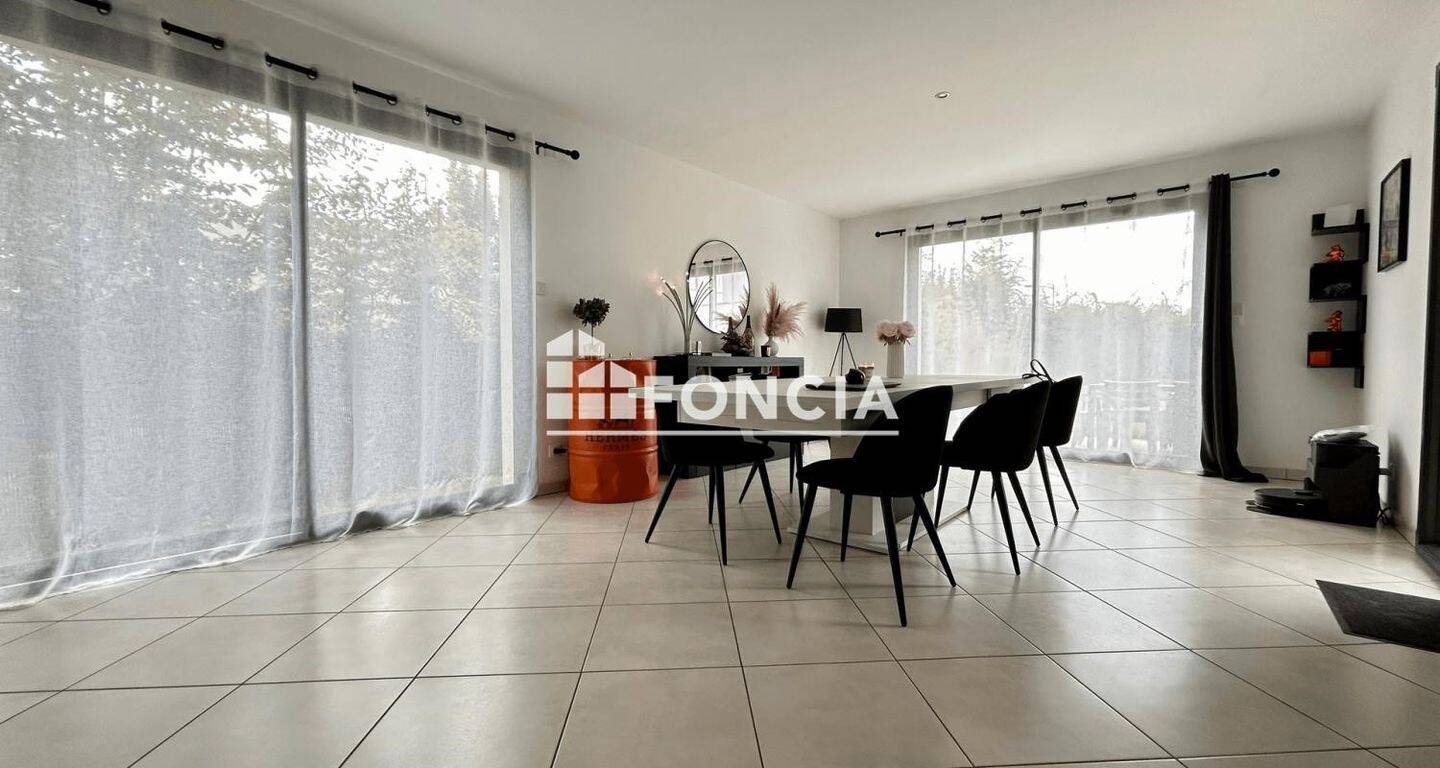 Maison à vendre, 119m², ISNEAUVILLE