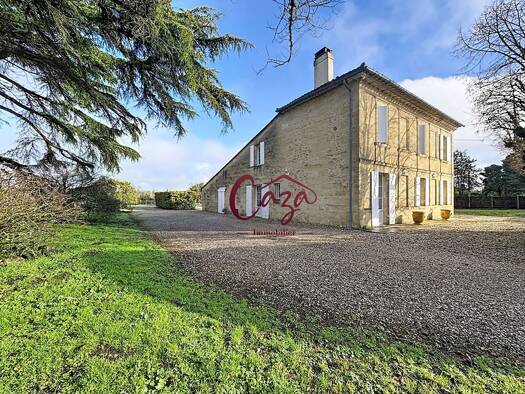 Maison à vendre 750 000 € 7 pièces 4 chambres 210 m² 3 891 m² de terrain Camblanes-et-Meynac 33360