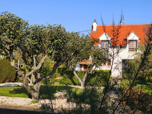 Maison à vendre 249 900 € 3 pièces 2 chambres 75 m² 575 m² de terrain Caen 14000