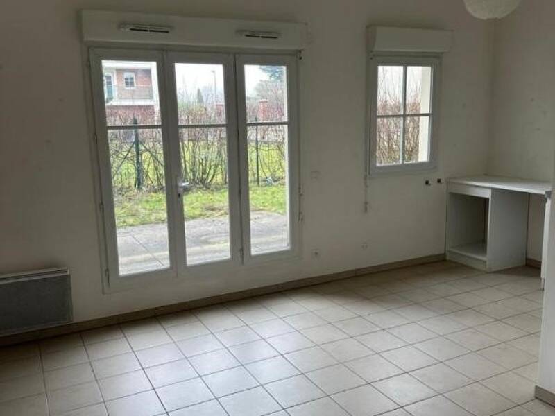 Maison à louer, 26m², VOISINS LE BRETONNEUX