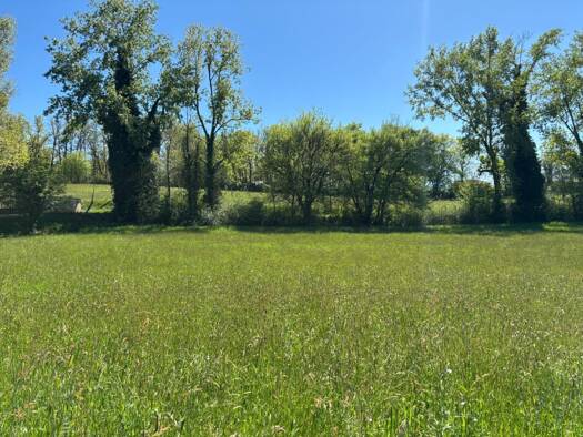 Terrain constructible à vendre 39 000 € 2 710 m² de terrain Vigan-en-Quercy 46300