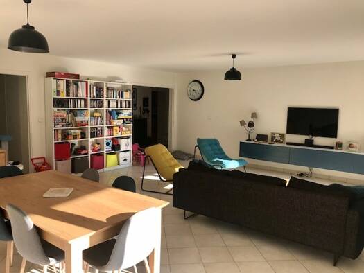Appartement à louer 1 260 € 4 pièces 3 chambres 121,8 m² 1er étage Nancy 54000