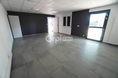 Espace bureau à louer 4 200 € 312 m² de bureaux Quetigny 21800