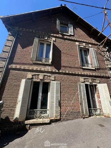 Maison à vendre 82 200 € 5 pièces 4 chambres 125 m² 489 m² de terrain Laon 02000