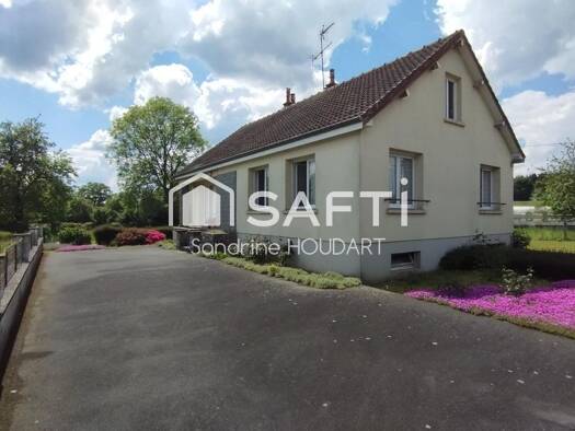 Maison de plain-pied à vendre 156 700 € 4 pièces 3 chambres 82 m² 8 783 m² de terrain Landisacq 61100