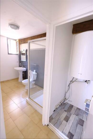 Appartement à louer 500 € 2 pièces 1 chambre 56 m² 3ème étage Saint-Ambroix 30500