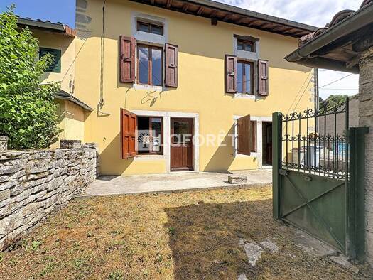 Maison à vendre 158 000 € 6 pièces 4 chambres 152,56 m² 267 m² de terrain Val Suran 39320