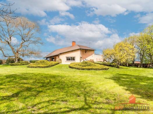 Maison à vendre 625 000 € 6 pièces 4 chambres 193,3 m² 5 533 m² de terrain Blacé 69460