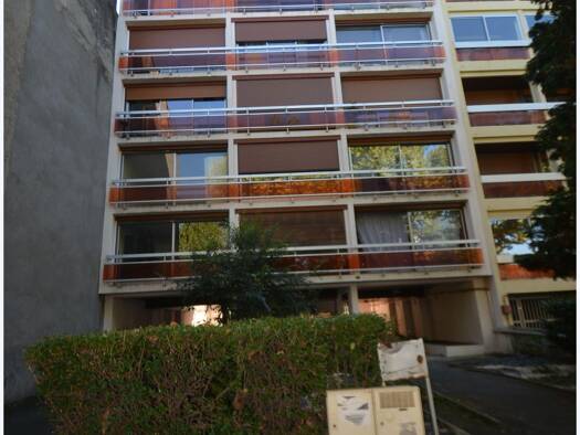 Appartement à vendre 65 000 € 1 pièce 21 m² Étage 5/5 Montjoly Chamalières 63400
