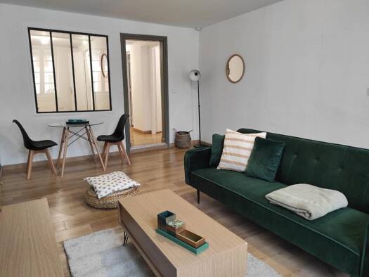 Immeuble à vendre 400 000 € 330 m² Lapasset Castelnaudary 11400