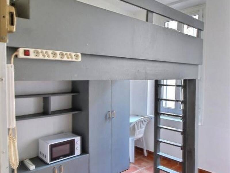 Maison à louer, 11m², MARSEILLE 5E