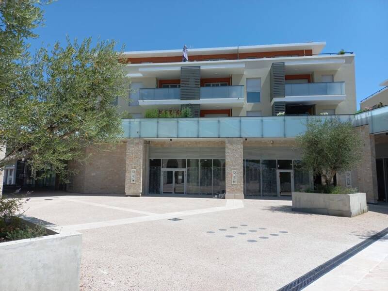 Maison à louer, 62m², MOUGINS