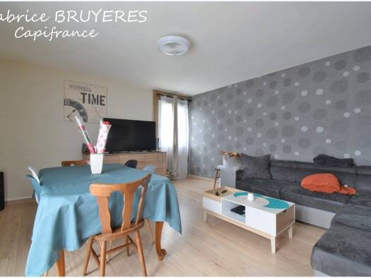 Maison de plain-pied à vendre 150 000 € 7 pièces 5 chambres 108 m² 817 m² de terrain Diege Ussel 19200