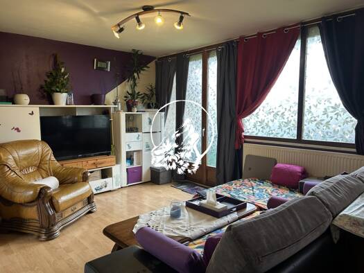 Appartement à vendre 56 000 € 5 pièces 3 chambres 77,1 m² RDC/2 Macheren 57730