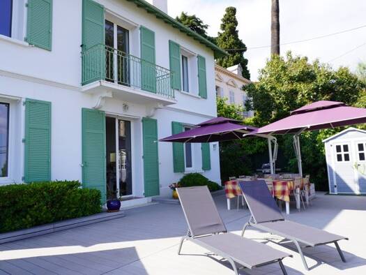 Maison à louer 2 700 € 5 pièces 4 chambres 120 m² Centre Ville Nord Grasse 06130