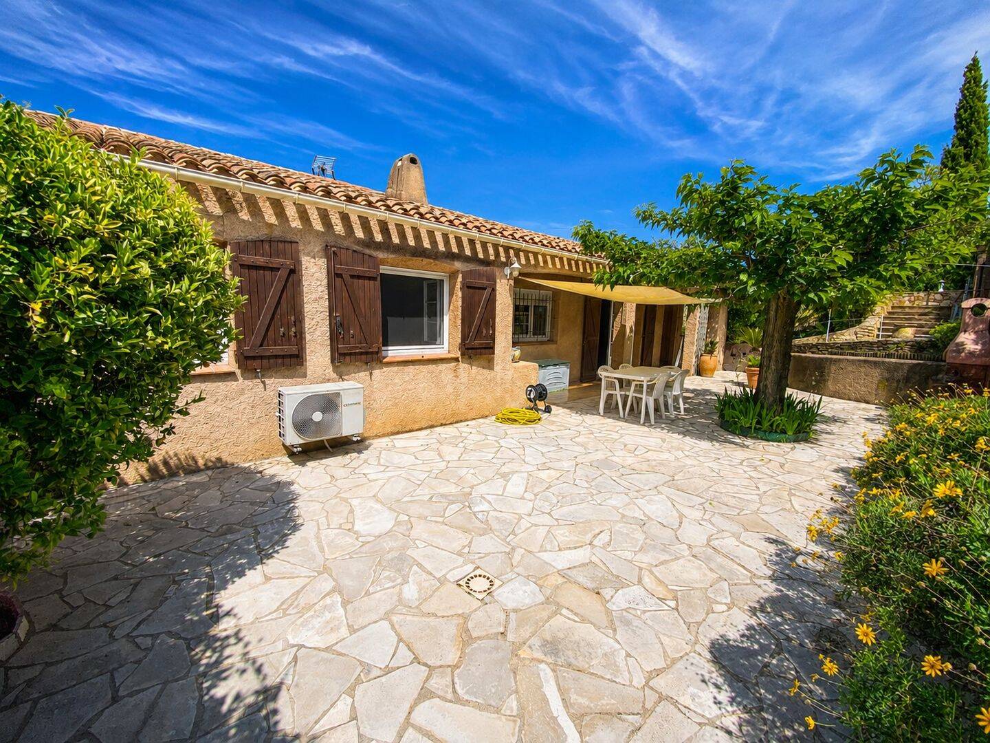 Maison à vendre, 184m², LA CROIX VALMER