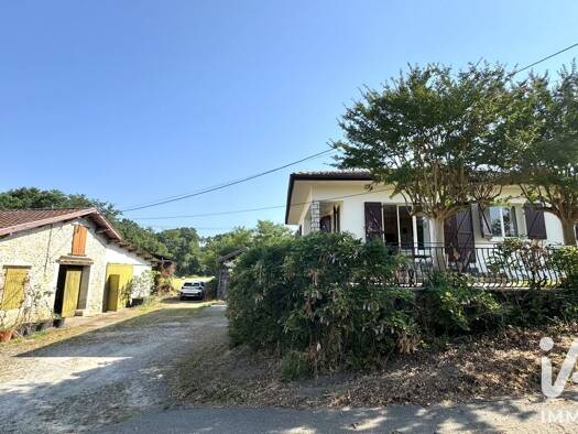 Maison à vendre 250 000 € 6 pièces 3 chambres 126 m² 3 911 m² de terrain Orthevielle 40300
