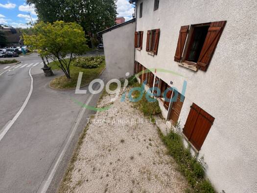 Maison à vendre 240 000 € 6 pièces 3 chambres 165 m² 60 m² de terrain Rillieux-la-Pape 69140