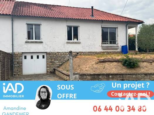 Maison de plain-pied à vendre 150 000 € 4 pièces 2 chambres 75 m² 480 m² de terrain La Châtaigneraie 85120