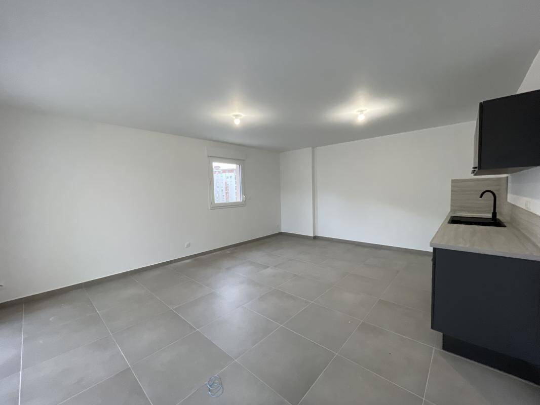 Maison à louer, 70m², AJACCIO