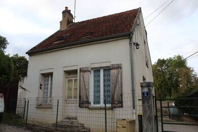 Maison à vendre 69 900 € 4 pièces 3 chambres 75 m² 1 088 m² de terrain Chablis 89800