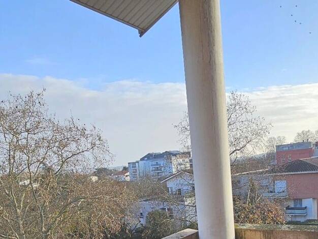 Appartement à vendre 177 000 € 4 pièces 3 chambres 72 m² Étage 3/3 Croix-daurade Toulouse 31200