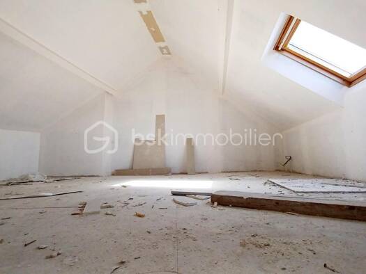 Maison de ville à vendre 85 000 € 5 pièces 2 chambres 90 m² 251 m² de terrain Sud Ouest Loos-en-Gohelle 62750