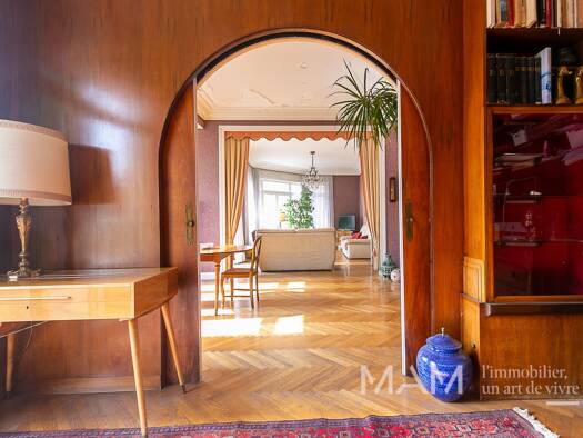 Appartement à vendre 495 000 € 5 pièces 3 chambres 137 m² Étage 4/7 Marseille 7ème arrondissement 13007