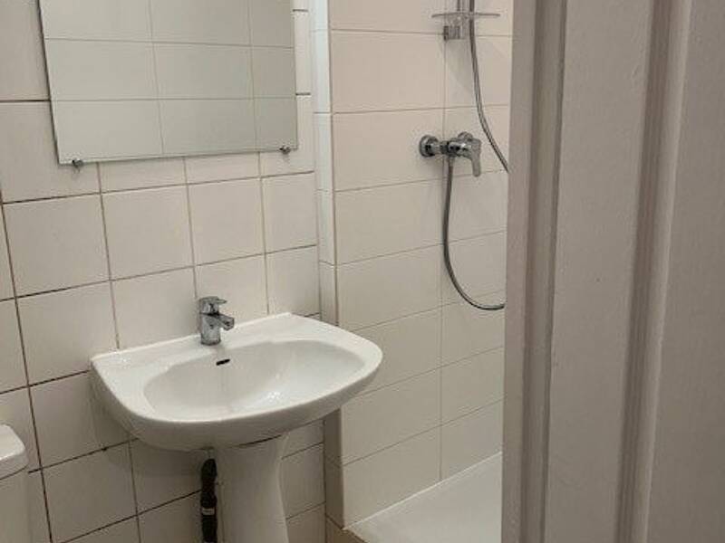 Maison à louer, 10m², PARIS 18E