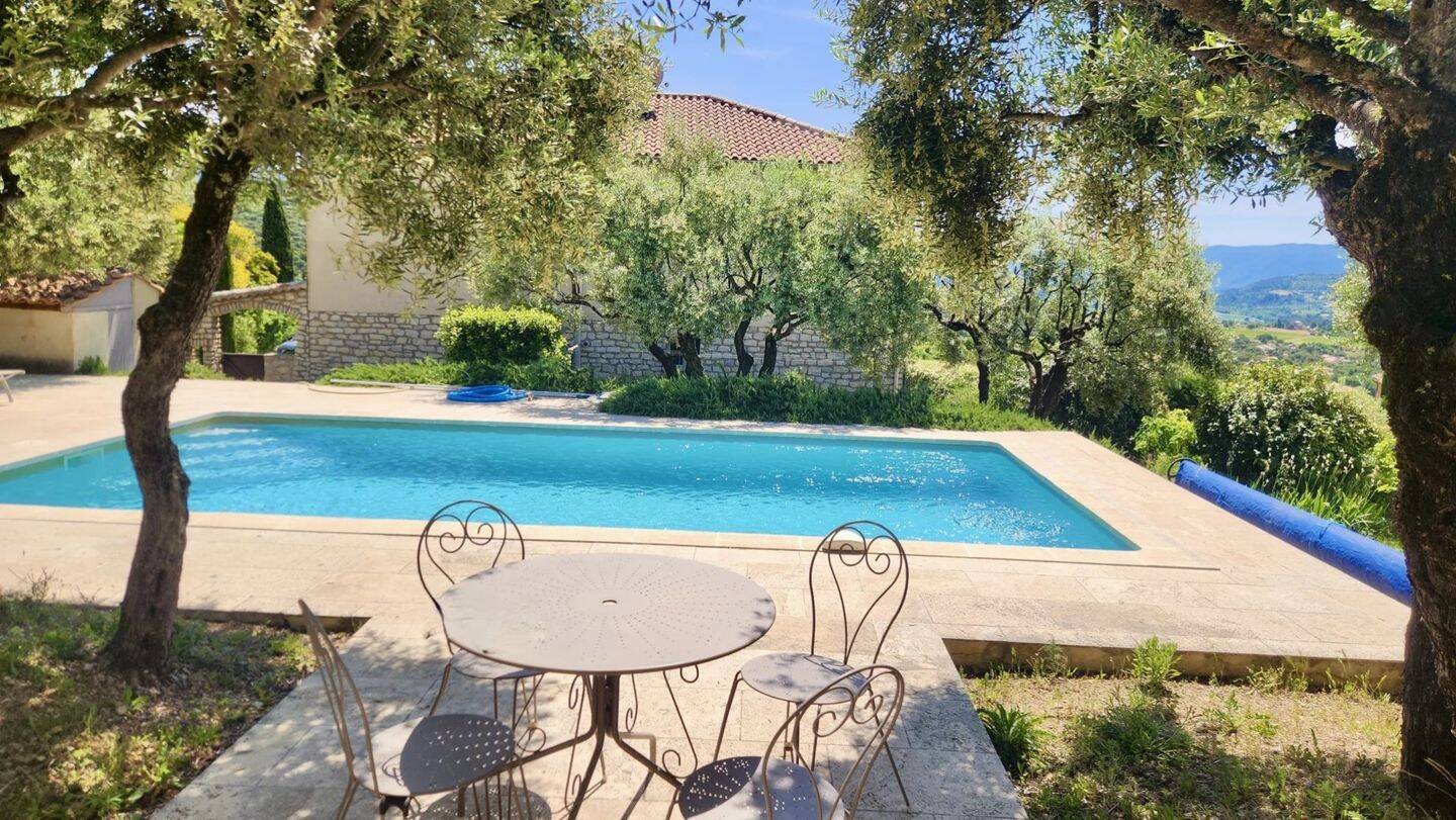 Maison à vendre, 170m², SAINT SATURNIN LES APT