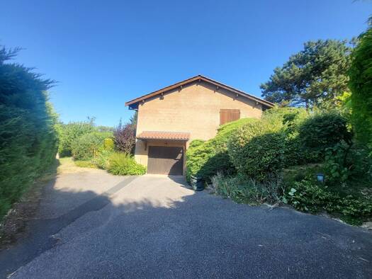 Maison à vendre 650 000 € 6 pièces 4 chambres 120,73 m² 3 885 m² de terrain Neuville-sur-Saône 69250