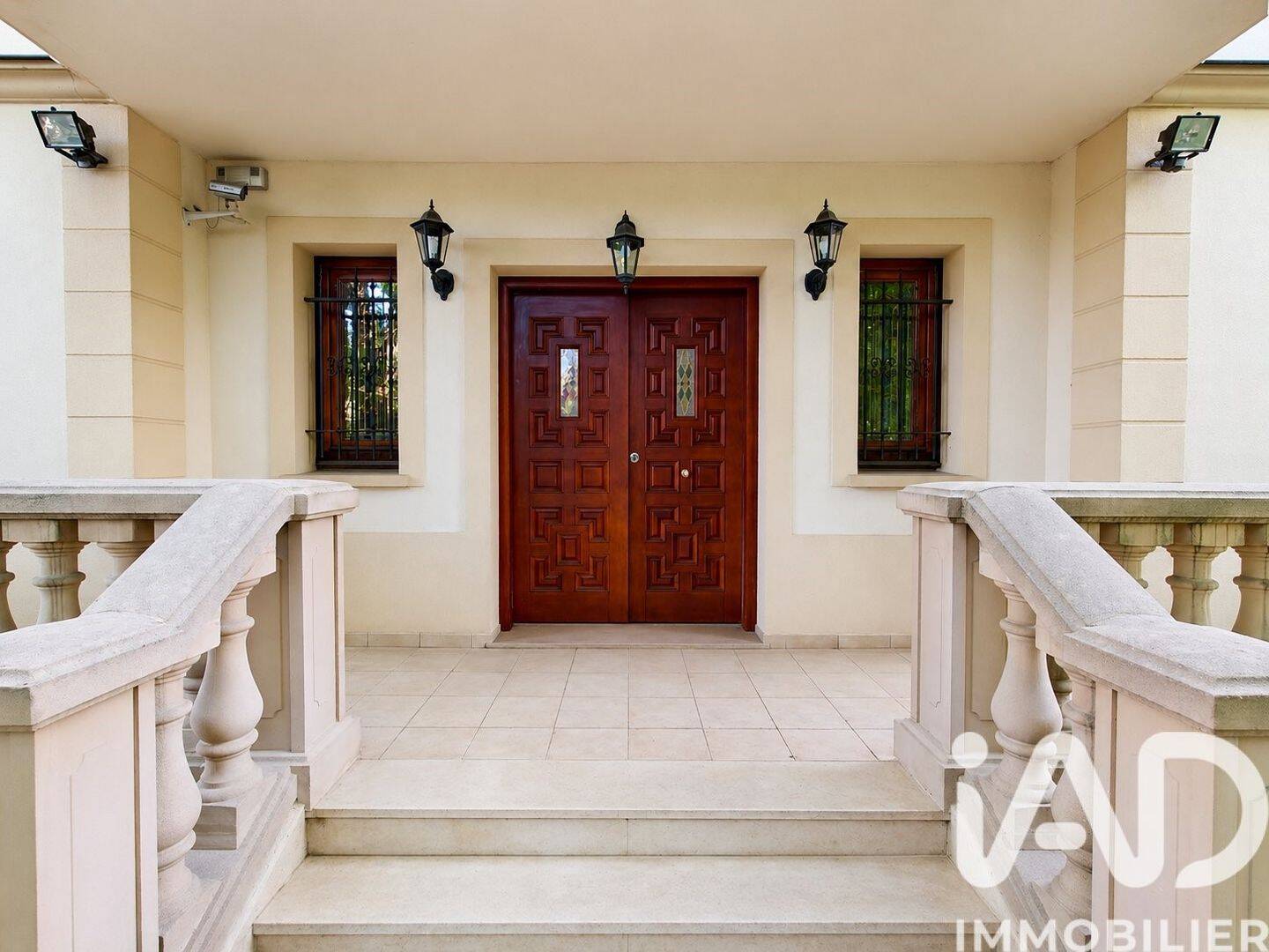 Maison à vendre, 358m², SAINT MAUR DES FOSSES