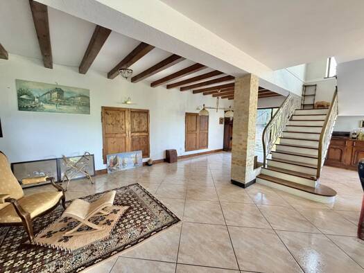 Maison à vendre 335 000 € 5 pièces 4 chambres 171,51 m² 653 m² de terrain Nord Ouest Tarare 69170