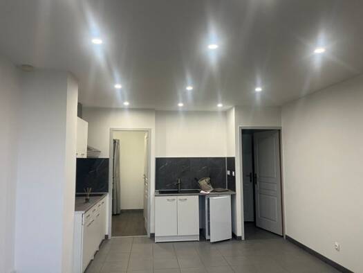 Appartement à vendre 139 000 € 1 pièce 29 m² Étage 1/4 Oullins-Pierre-Bénite 69600