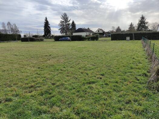 Terrain constructible viabilisé à vendre 39 500 € 1 341 m² de terrain Le Magny 36400