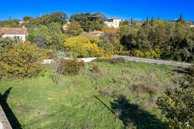 Terrain viabilisé à vendre 790 000 € 1 200 m² de terrain Marseille 11ème 13011