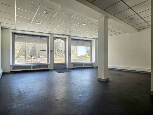 Boutique à vendre 209 900 € 52 m² de surface de vente Clisson 44190