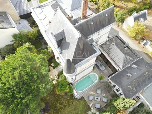 Demeure à vendre 1 498 000 € 10 pièces 4 chambres 225 m² Madeleine-Saint Léonard-Justices Angers 49000