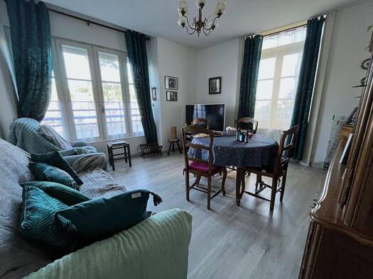 Appartement à vendre 169 000 € 3 pièces 2 chambres 79 m² RDC/3 Centre-Le Port Redon 35600