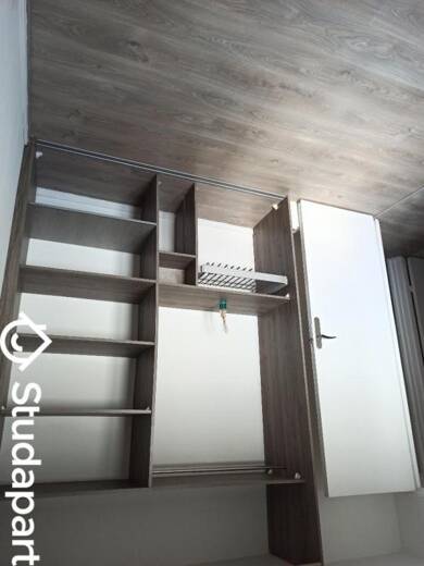 Appartement à louer 500 € 1 pièce 3 chambres 10 m² 8ème étage Parc de la Noue Villepinte 93420
