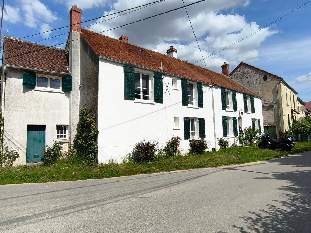 Maison à vendre, 205m², VILLENEUVE SUR BELLOT