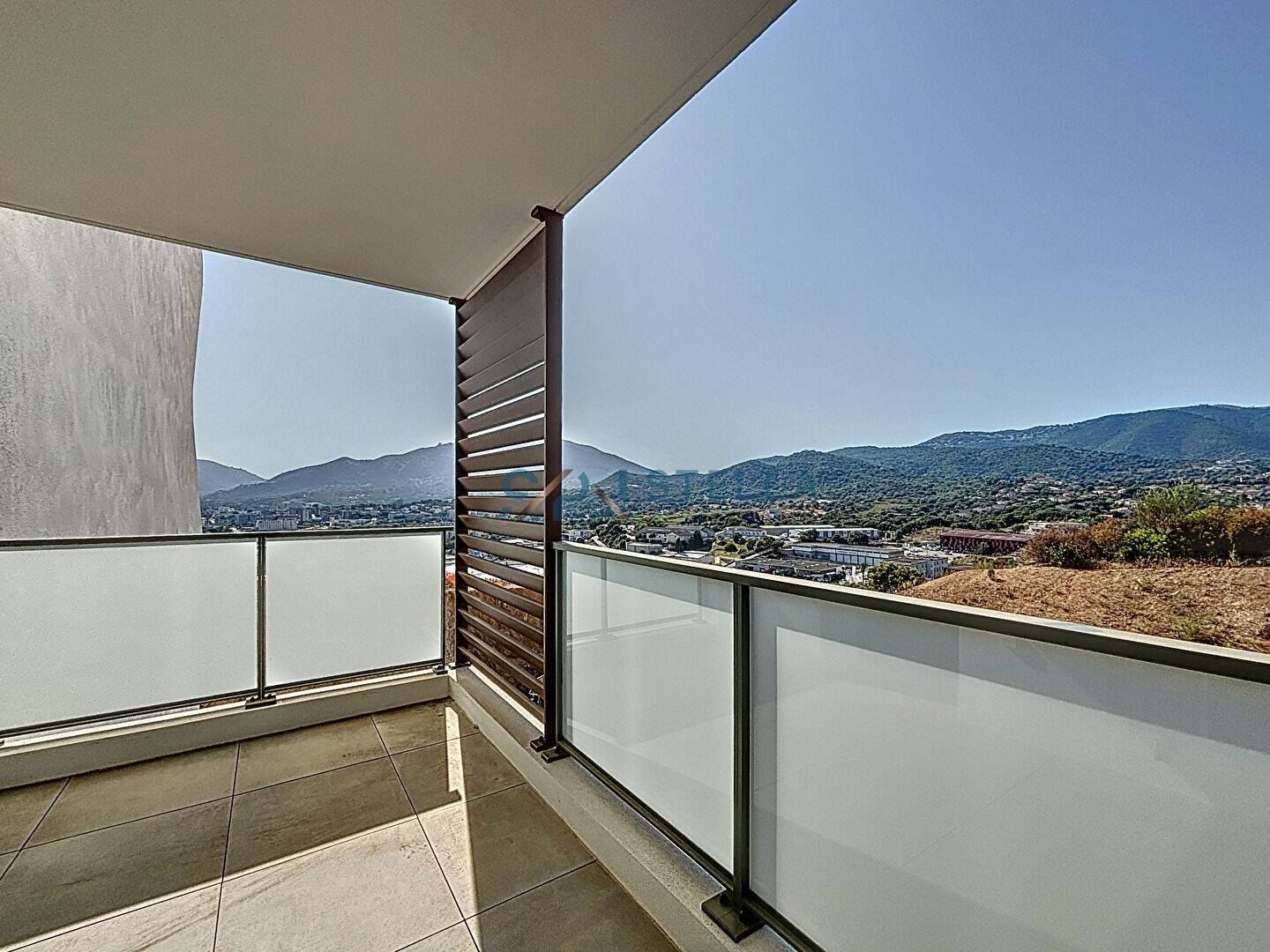 Maison à louer, 63m², AJACCIO