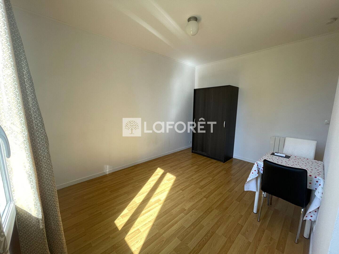 Maison à louer, 19m², VITRY SUR SEINE