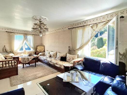 Maison à vendre 137 500 € 6 pièces 4 chambres 123 m² Urbain Centre Ancien Tulle 19000
